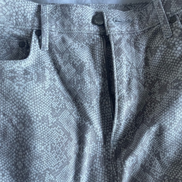Aritzia Denim Forum Lola high crop in snake print - Picture 6 of 6